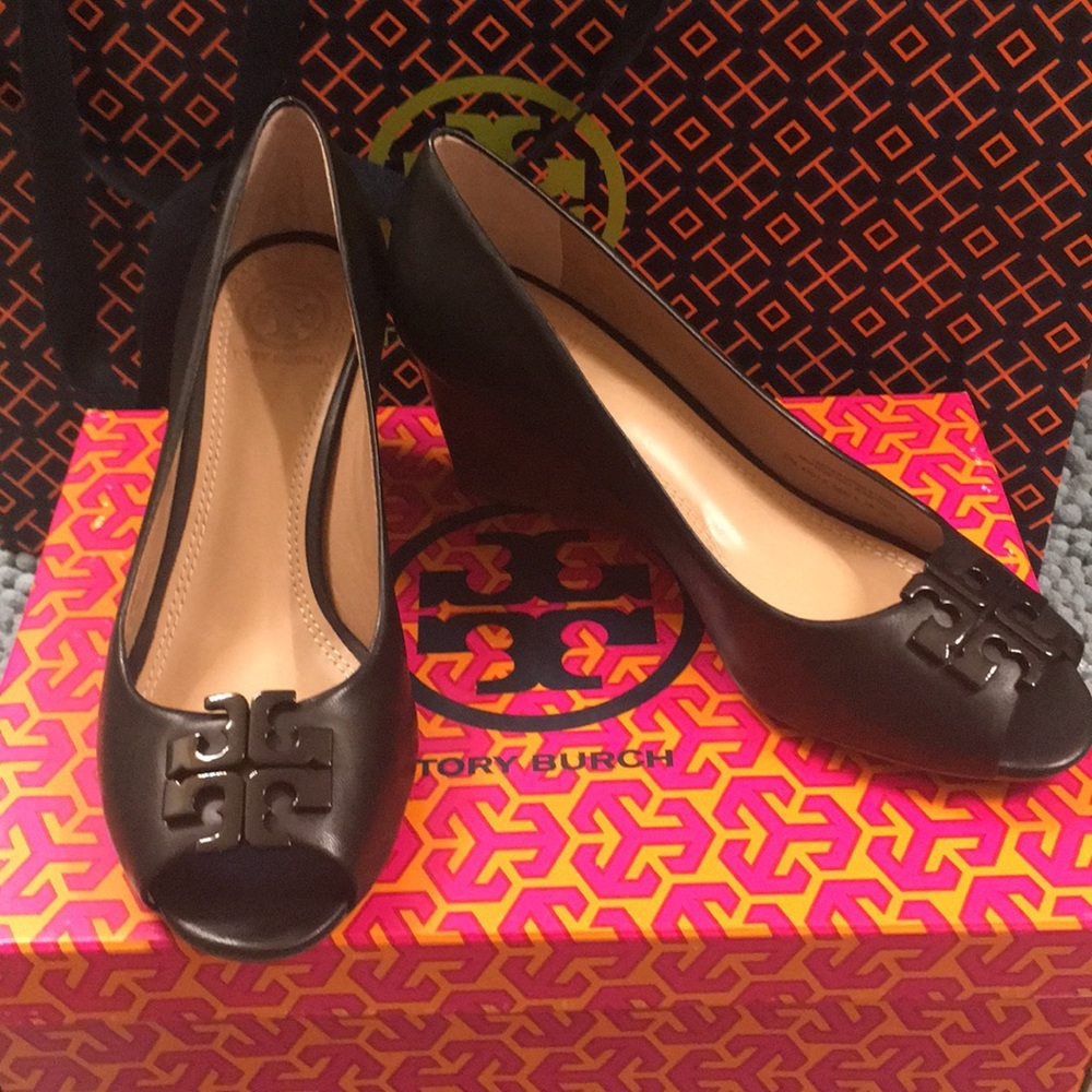 Authentic new Tory Burch shoes